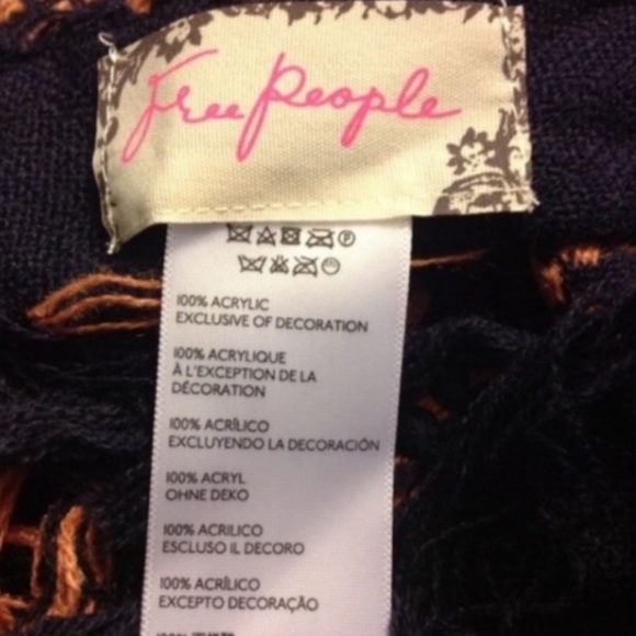 ❌SOLD❌ Free People Poncho - Picture 5 of 5